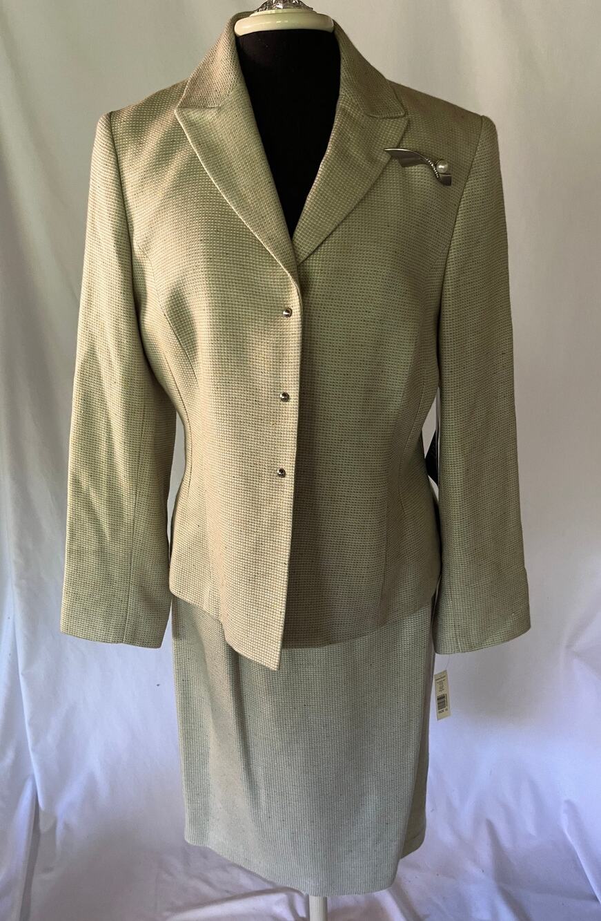 Amanda Smith 2PC Tweed Skirt Suit Sage Green Beige Jacket Skirt Size 12 Lined